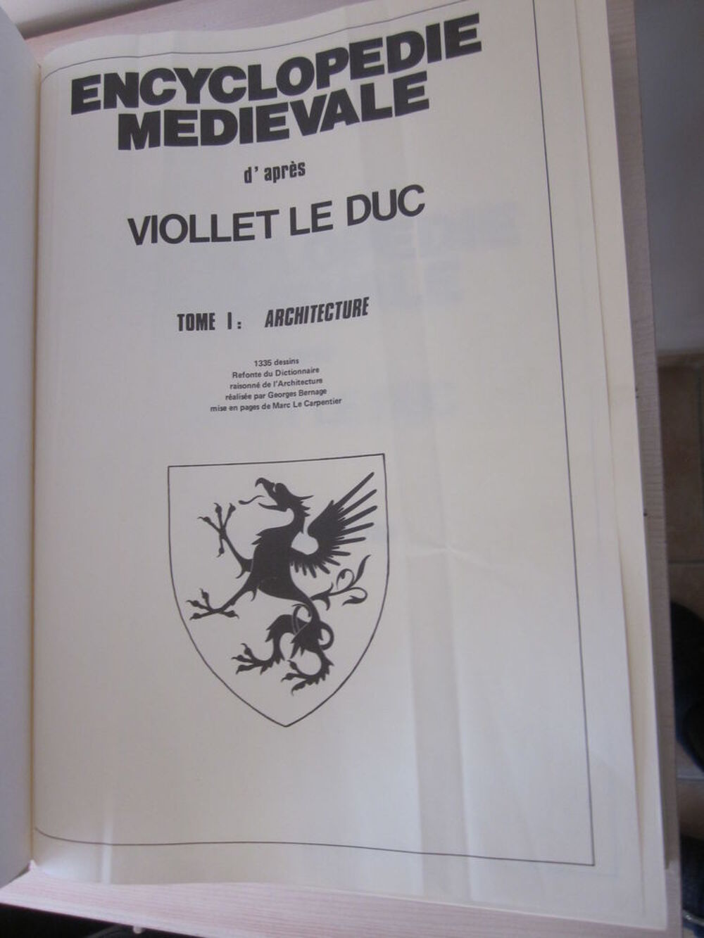Encyclopedie m&eacute;dievale Viollet-le-Duc Interlivres 1992 rare Livres et BD
