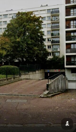  Parking / Garage à louer 10 m²