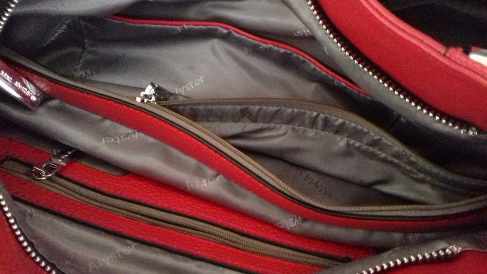 Tr&egrave;s beau sac Mac Alyster et compagnon cuir rouge NEUF Maroquinerie