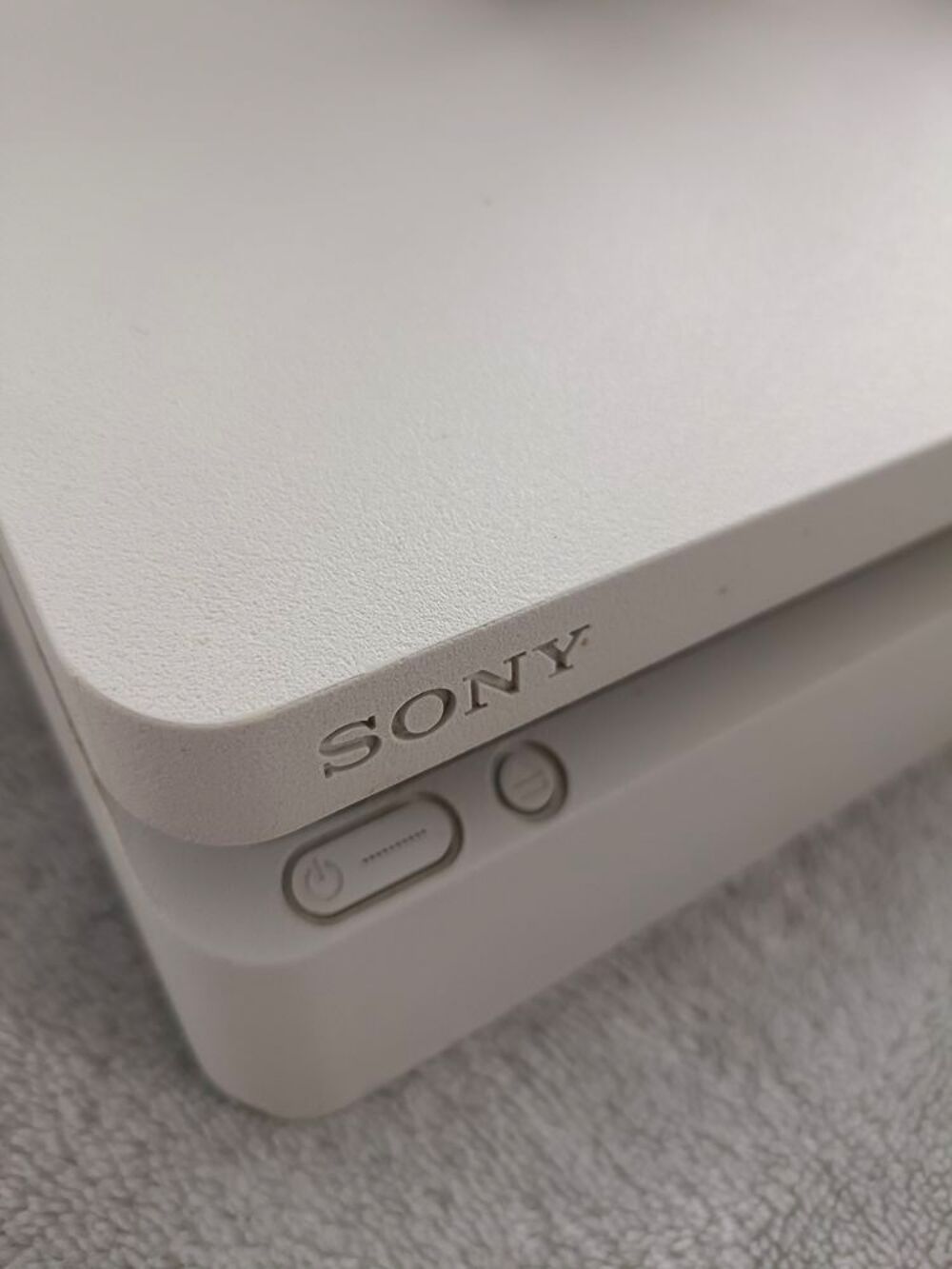 PS4 slim Consoles et jeux vid�os