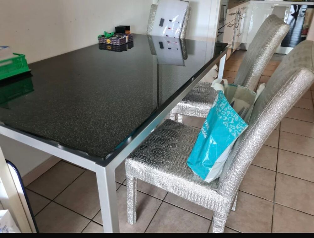 LOT (cause d&eacute;m&eacute;nagement) Meubles