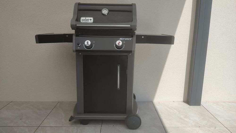 Barbecue &agrave; gaz Weber Electroménager