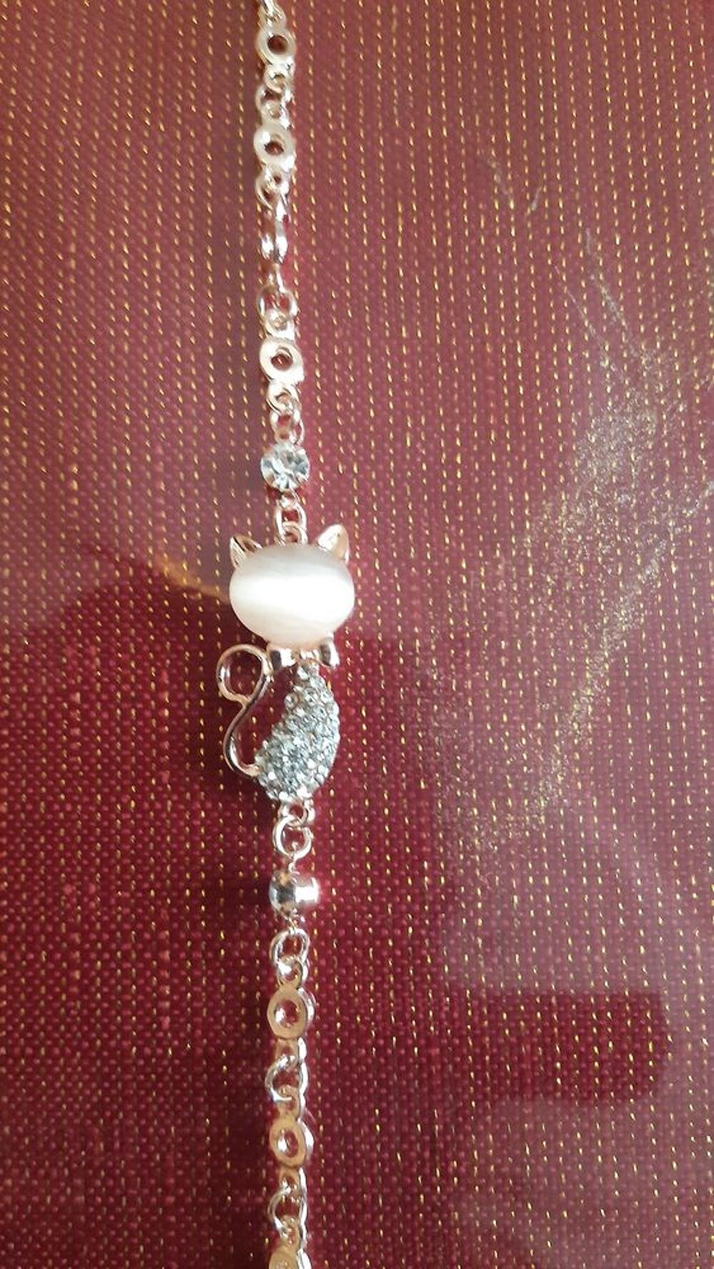 Bracelet-chat-cristal de roche en plaqu&eacute; Or rose + Cristaux Bijoux et montres