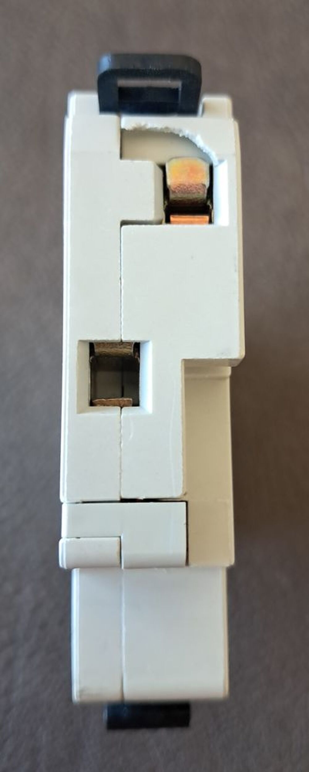 Disjoncteur ABB S 91 N C20 230 V Bricolage