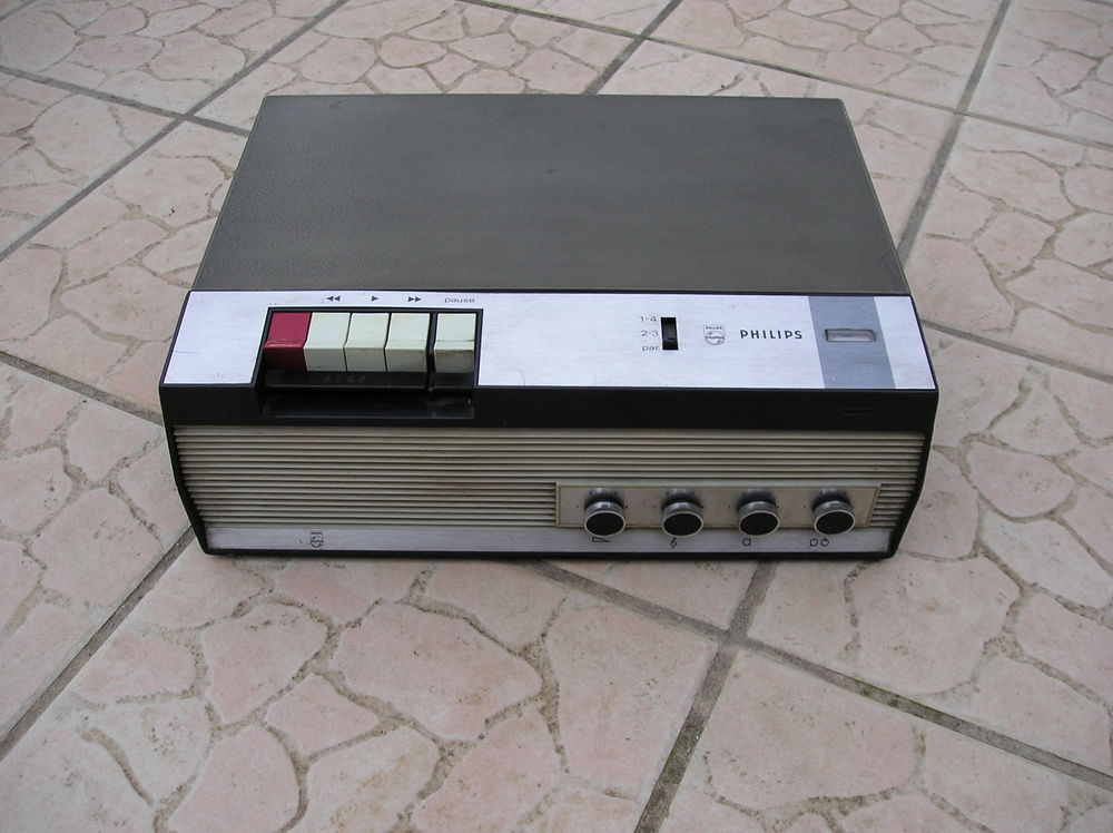 Magn&eacute;tophone &agrave; bande philips
