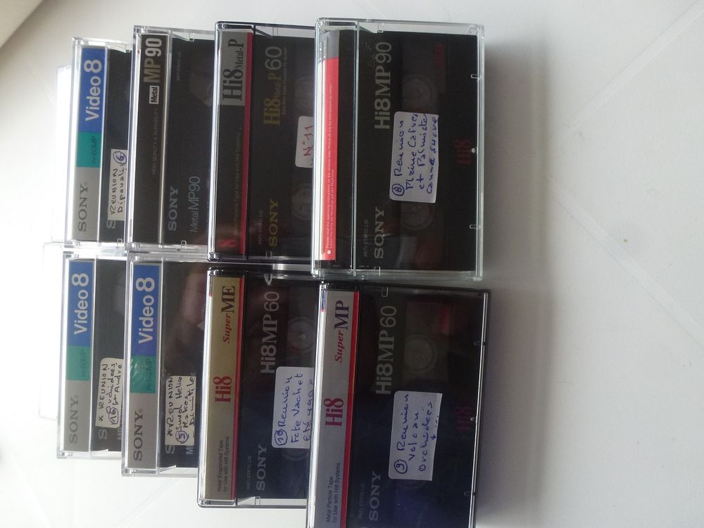 10 cassettes vid&eacute;os de la R&eacute;union Photos/Video/TV