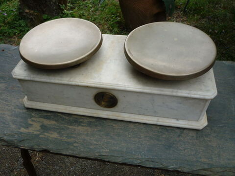 Balance de boulangerie / picerie , marbre 125 Castres (81)