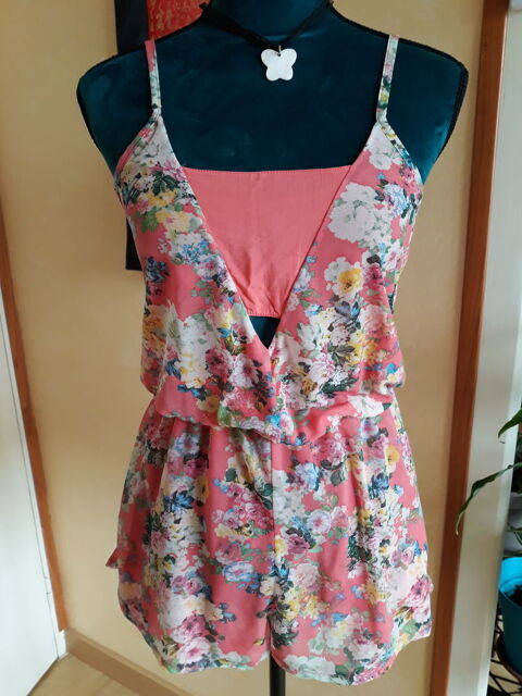 Combi-short fleuri - Pull&Bear - Taille M 10 Livry-Gargan (93)