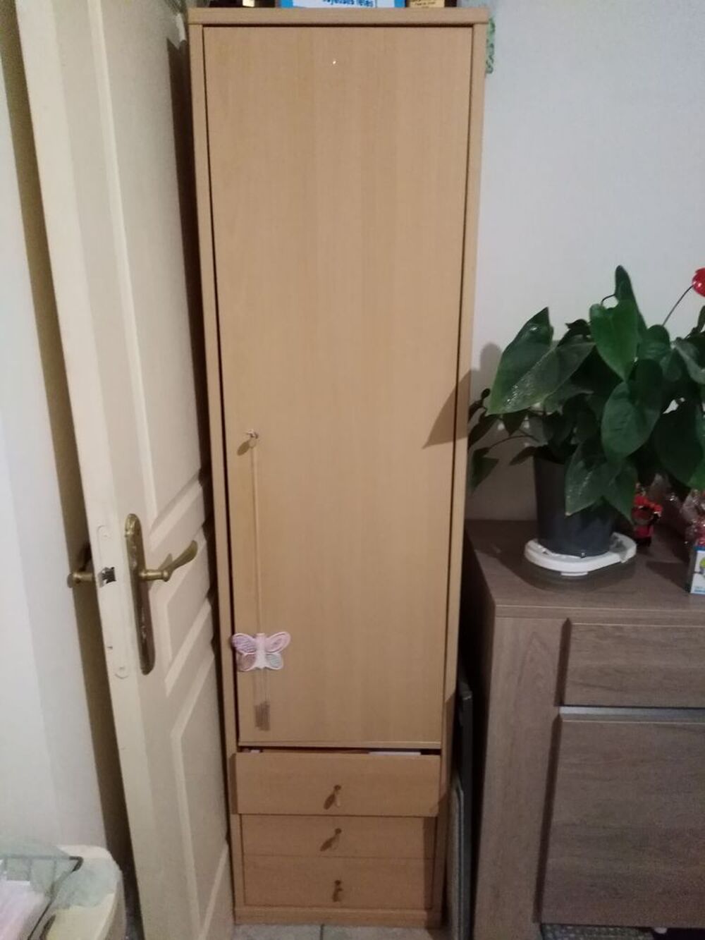 Meuble colonne en bois imitation h&ecirc;tre Meubles