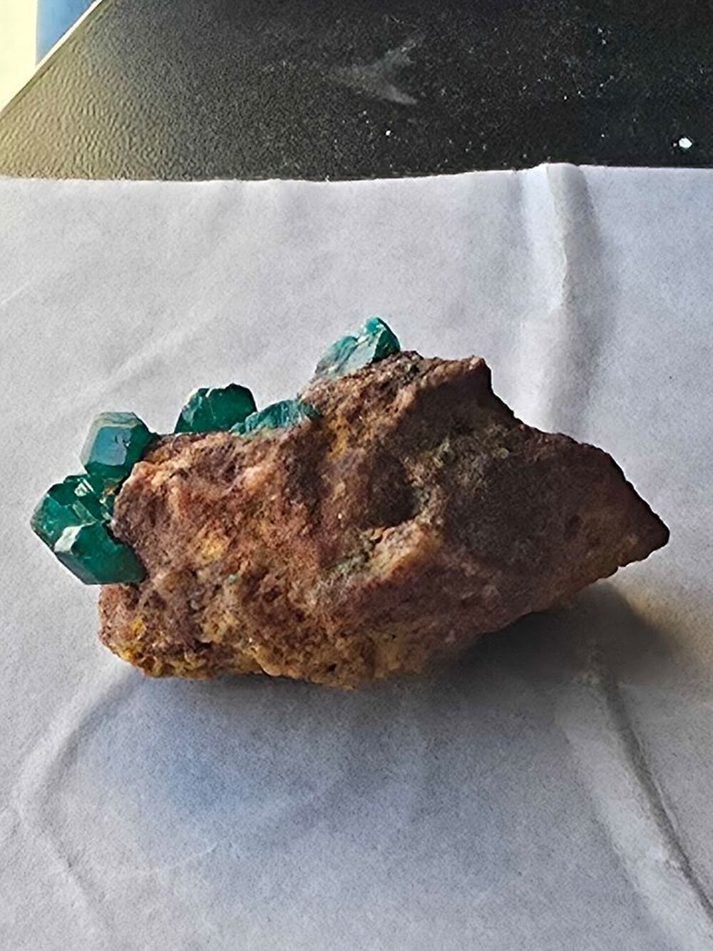 Magnifique Dioptase sur matrice naturelle-Katanga RDC 19g 