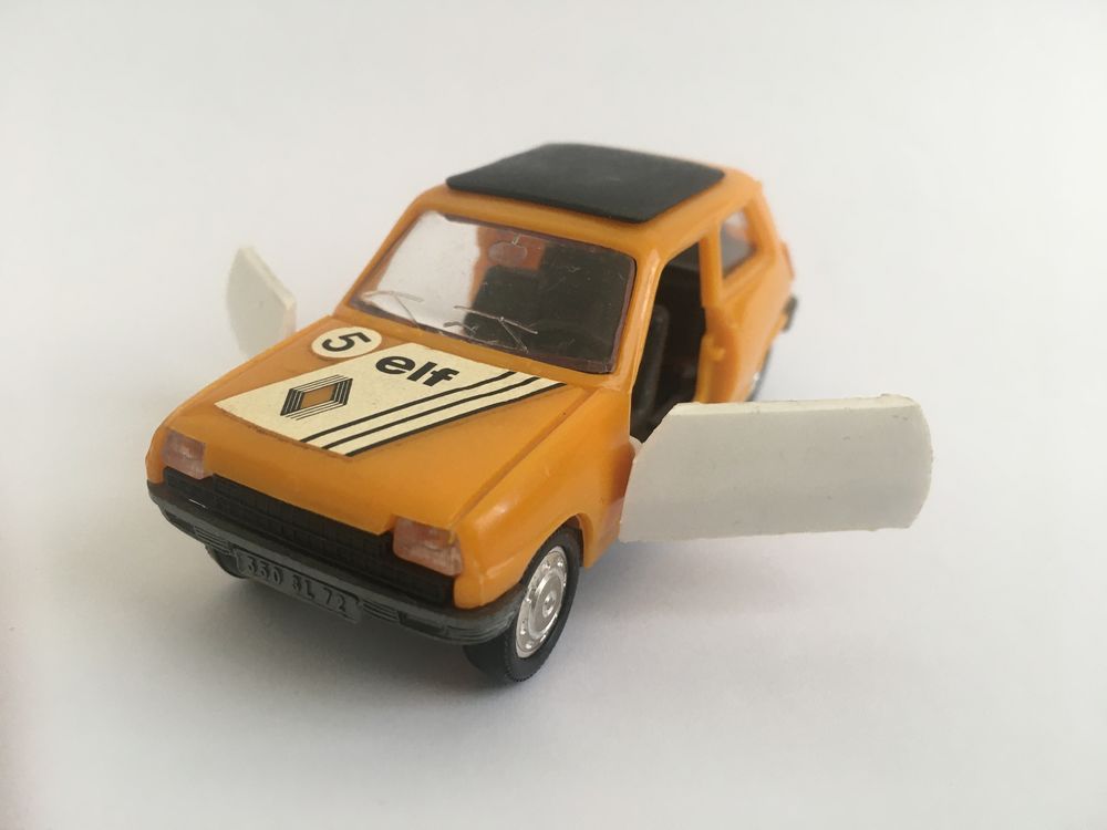 NOREV ref 178 - Renault R 5 ELF - 1/43 plastique ancienne 