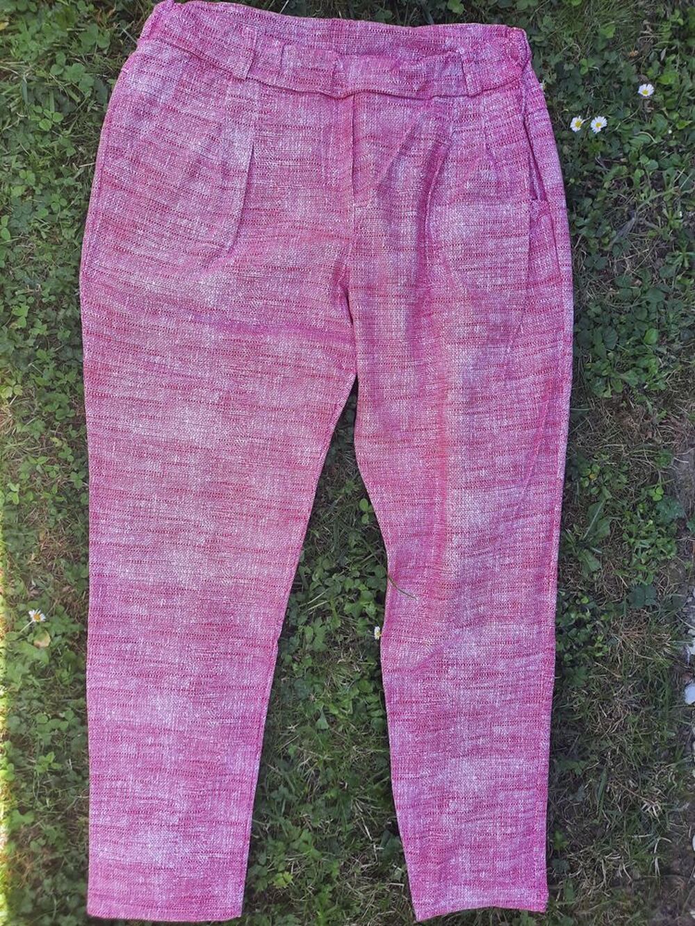 Pantalon rouge et blanc Vêtements