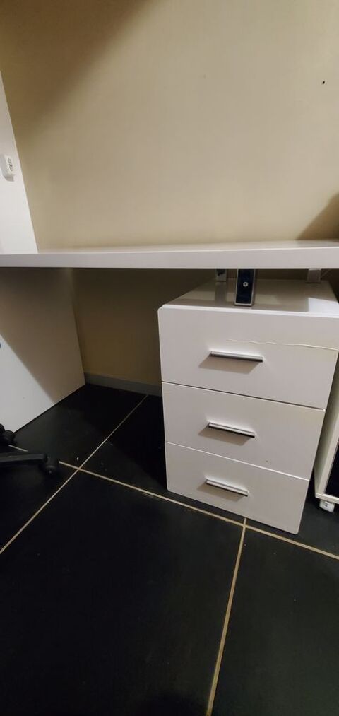 Bureau laqu� blanc 3 tiroirs 80 Raphele Les Arles (13)