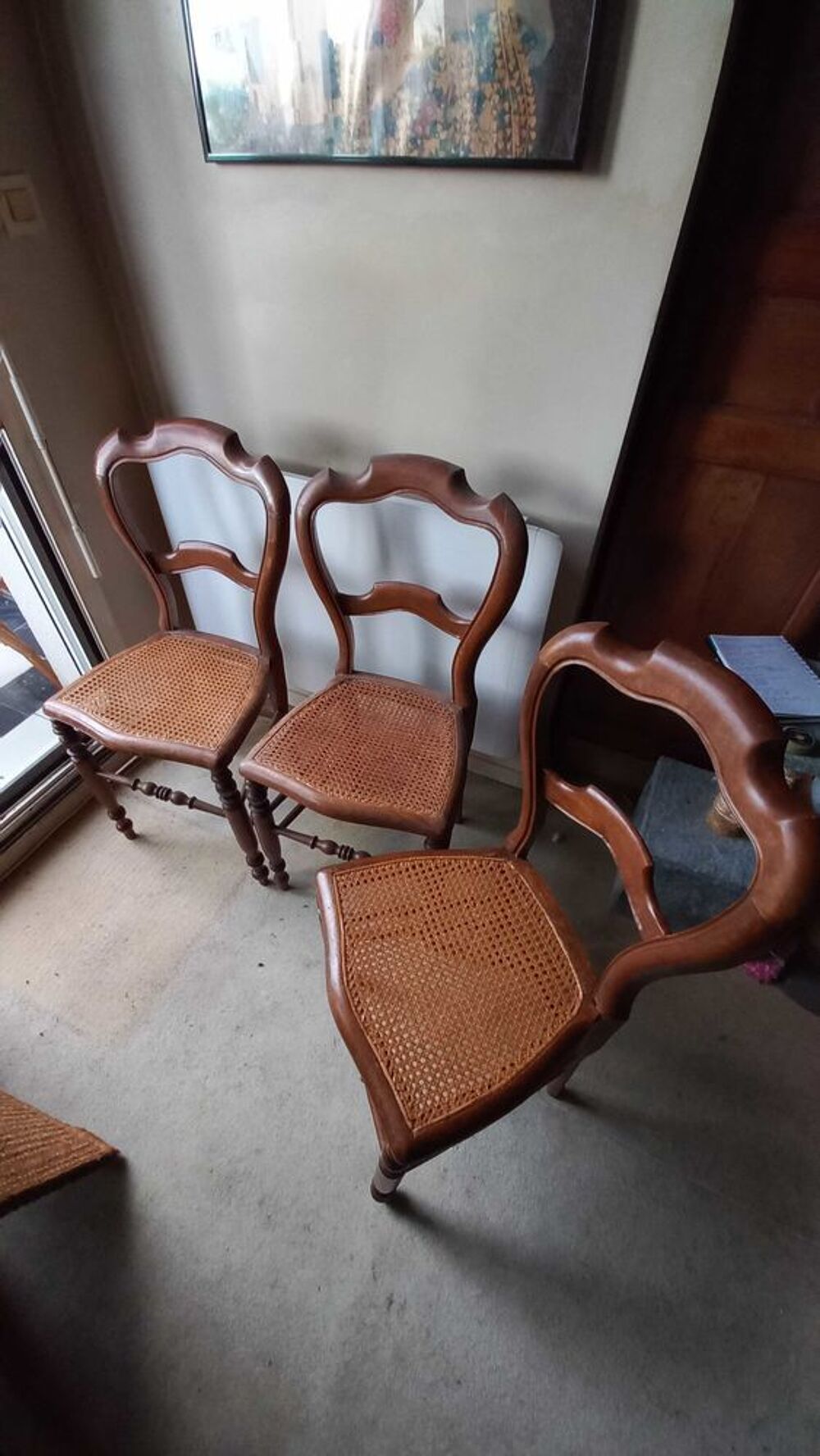 Chaises anciennes avec assise cann&eacute;e Meubles