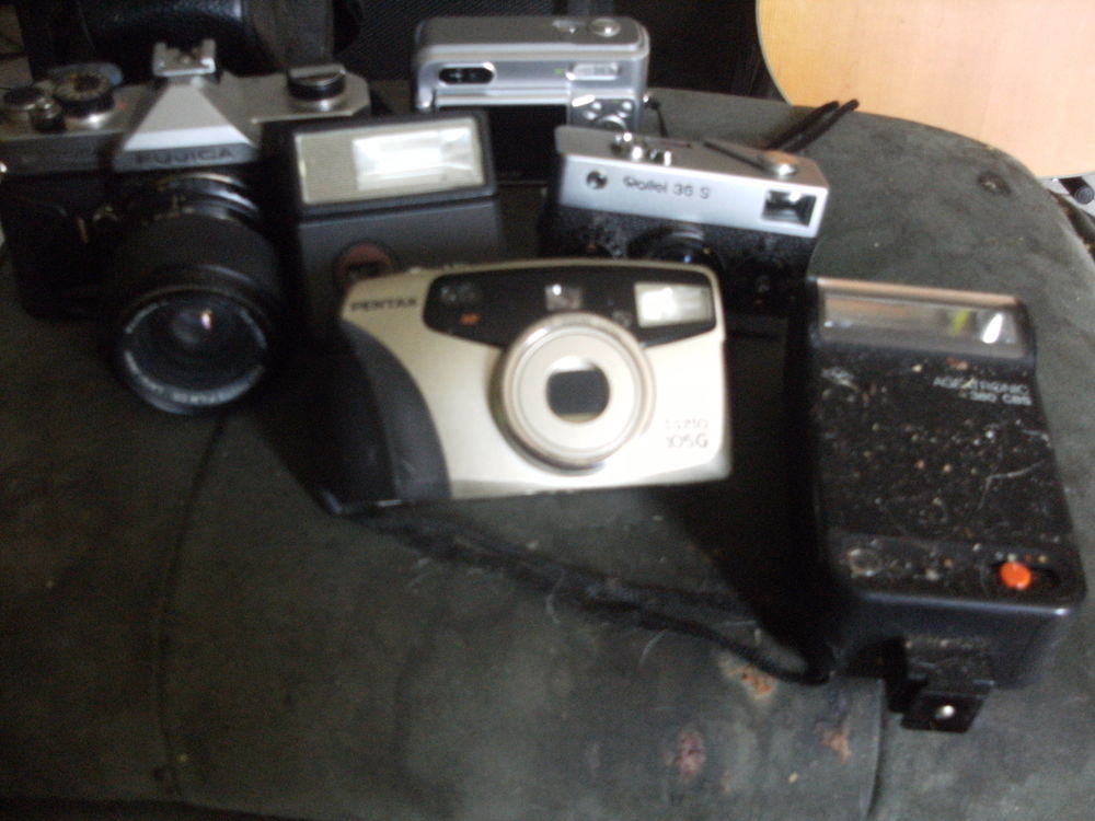 COLLECTION D APPAREILS PHOTOS ARGENTIQUES Photos/Video/TV