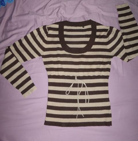 PULL � rayures marron/�cru - T3 3 Doussard (74)