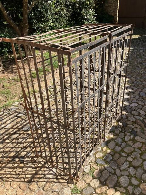 Casier a boutilles Pont-Saint-Esprit (30)