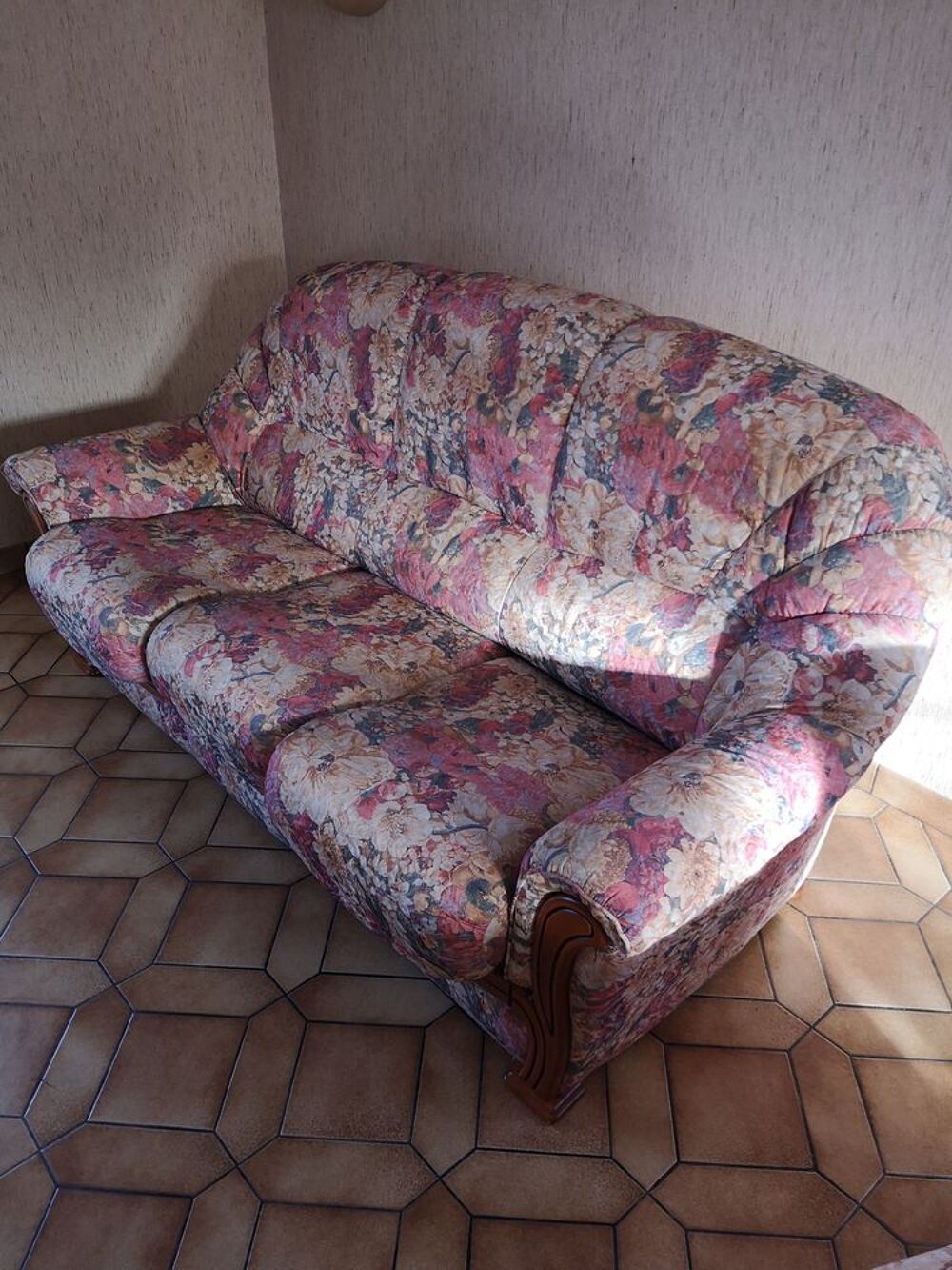 canap&eacute; et 2 fauteuils Meubles
