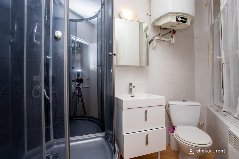 Location Appartement meublée Studio RDC/ Paris 9e Paris 9