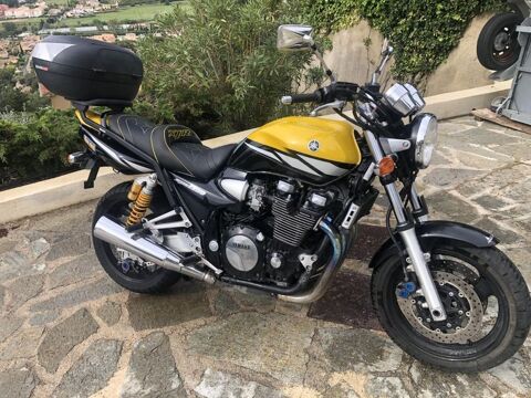 Moto YAMAHA 2004 occasion Carqueiranne 83320