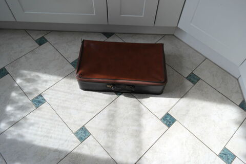 Ancienne petite valise vintage 12 Angers (49)