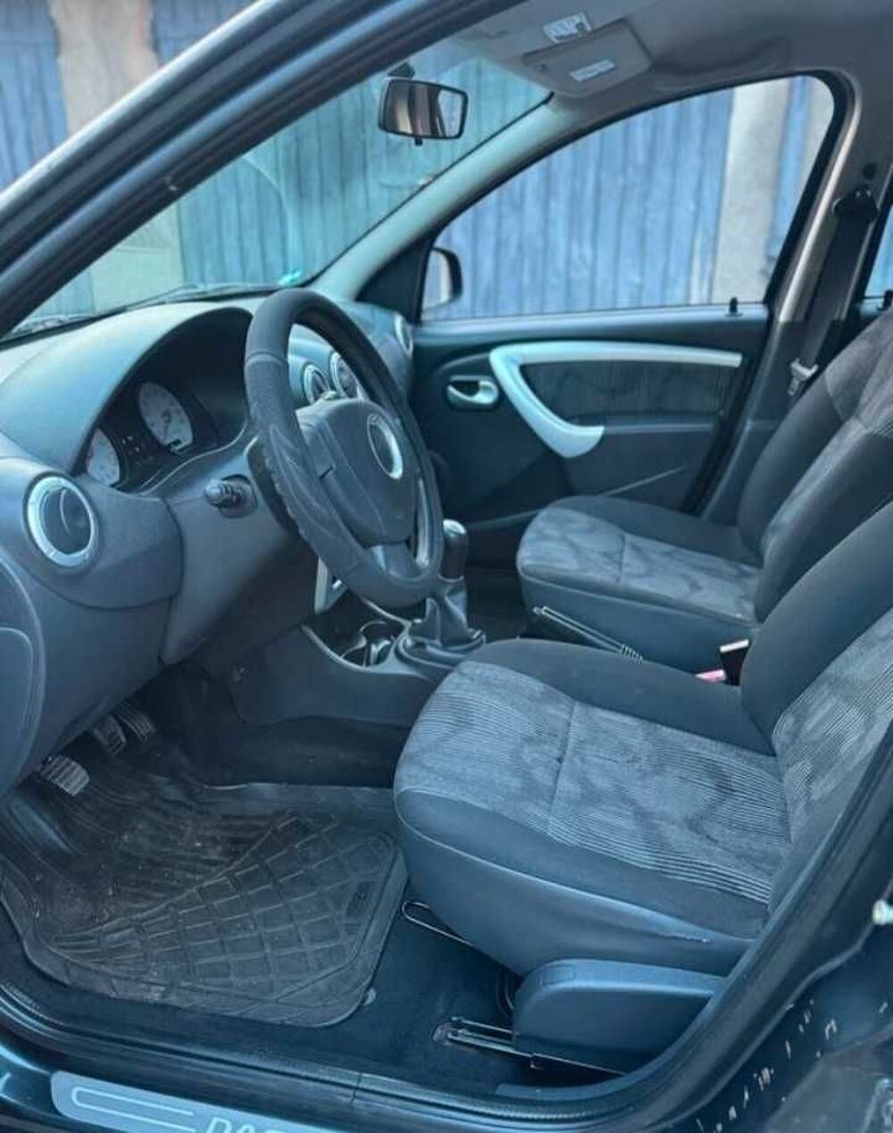 Sandero 1.2 16V 75 2010 occasion 08200 Sedan