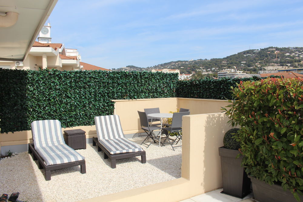   Bel appart CANNES GDE TERR 58 M2 PISC CLIM PARK DERN ETAGE Provence-Alpes-Côte d'Azur, Cannes (06400)