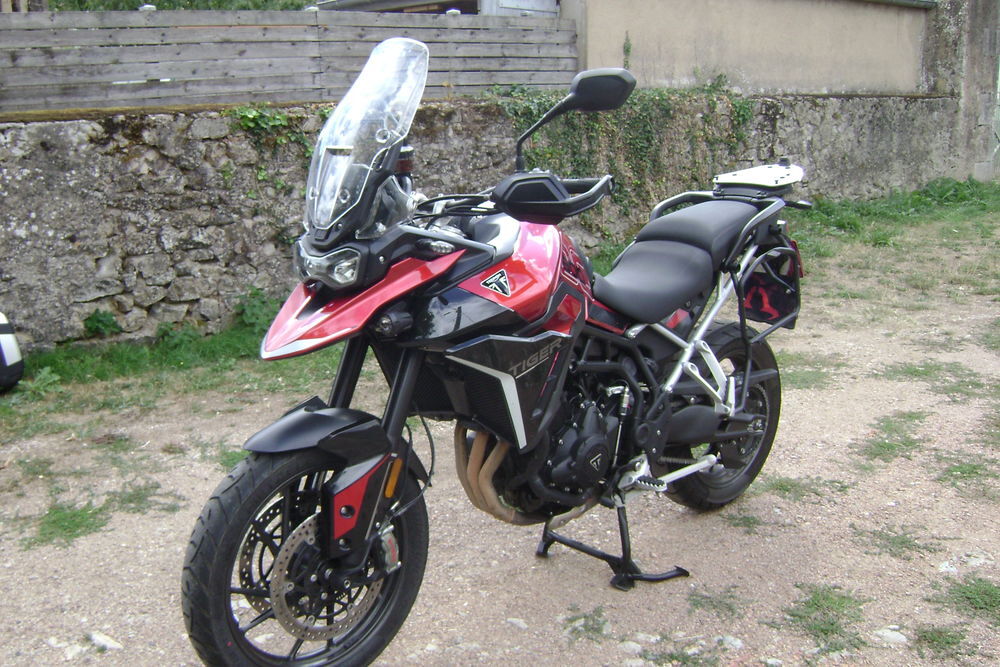 TRIUMPH 2025 occasion 58800 Corbigny