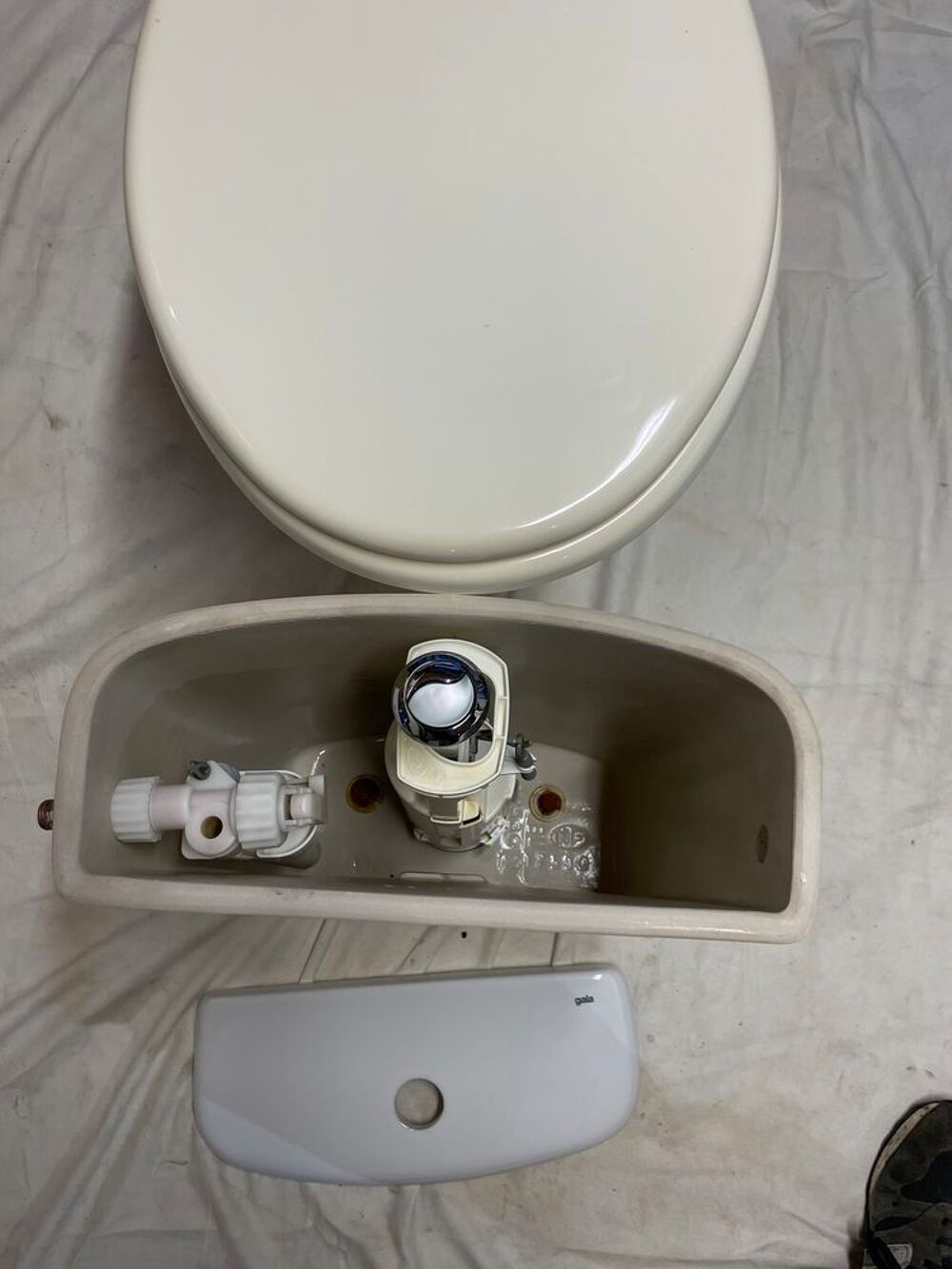 cuvette compl&egrave;te r&eacute;servoir avec m&eacute;canisme Bricolage