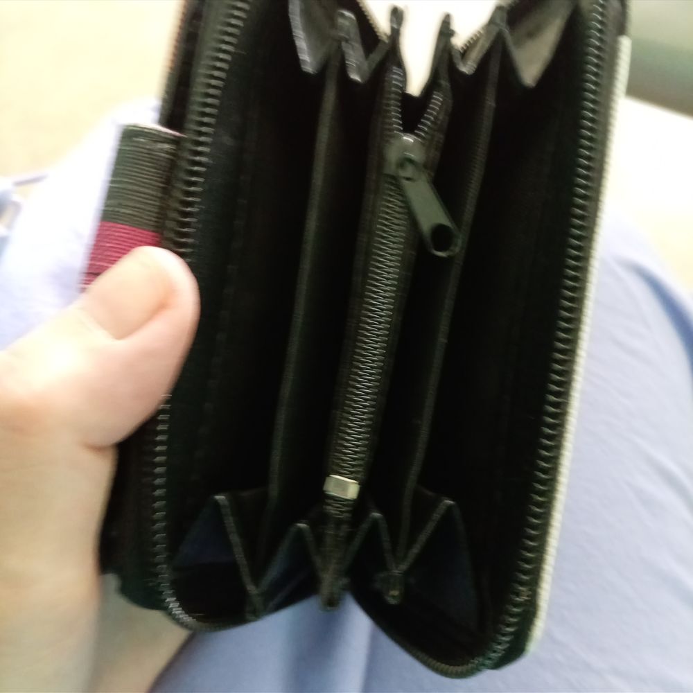 Porte monnaie et trousse de toilette Maroquinerie