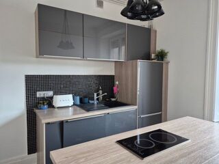  Appartement à louer 3 pièces 64 m²