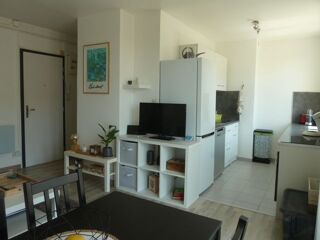  Appartement  louer 3 pices 50 m Toulon