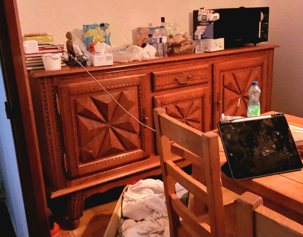 BUFFET EN BOIS MASSIF Meubles