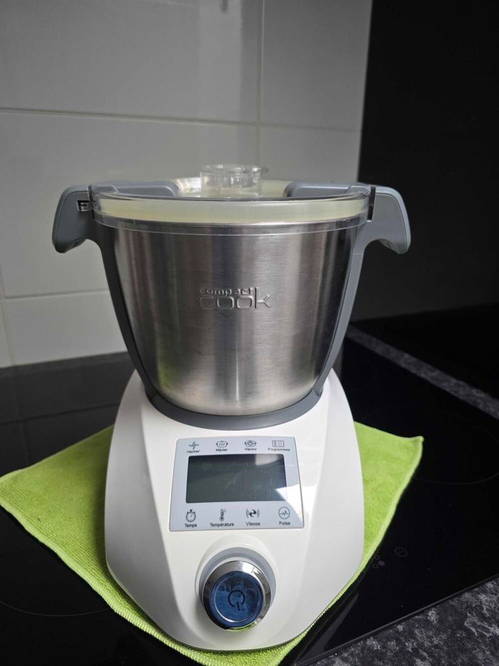 Compact Cook Tr&eacute;s bon &eacute;tat +accessoires suppl&eacute;mentaires Electroménager