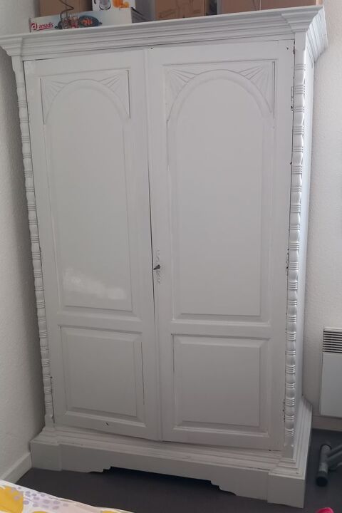 Grande armoire en chêne Bordeaux (33)