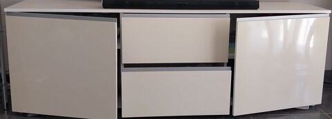 Meuble de salon laqué blanc Vidauban (83)