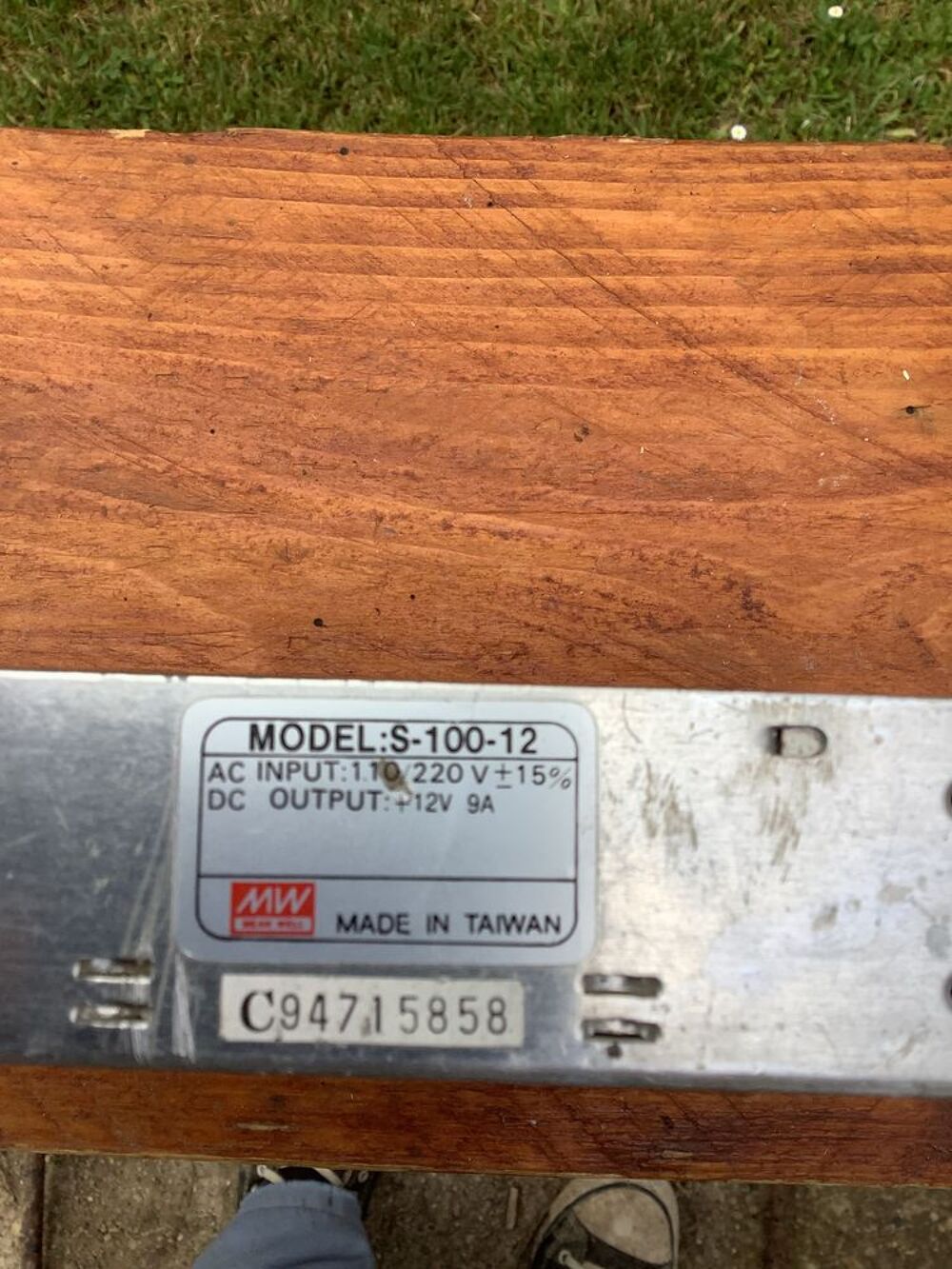 Alimentation 110/220v / 12 volts continue 9 amp&egrave;res Bricolage