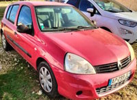 Annonce voiture Renault Clio II 2000 €