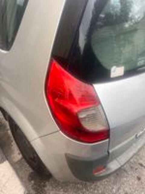 Sc&eacute;nic II Scenic 1.9 dCi 120 Pack Expression 2006 occasion 83000 Toulon
