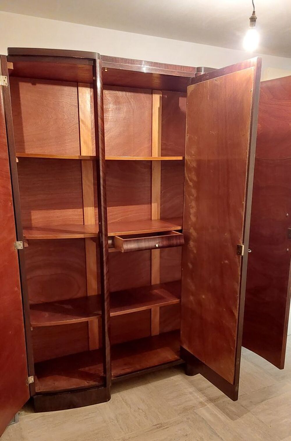 Armoire art d&eacute;co Meubles
