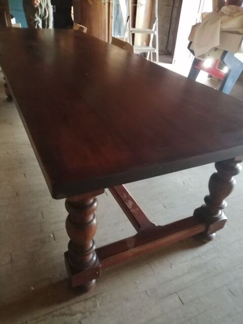 Table
Campistrous (65)