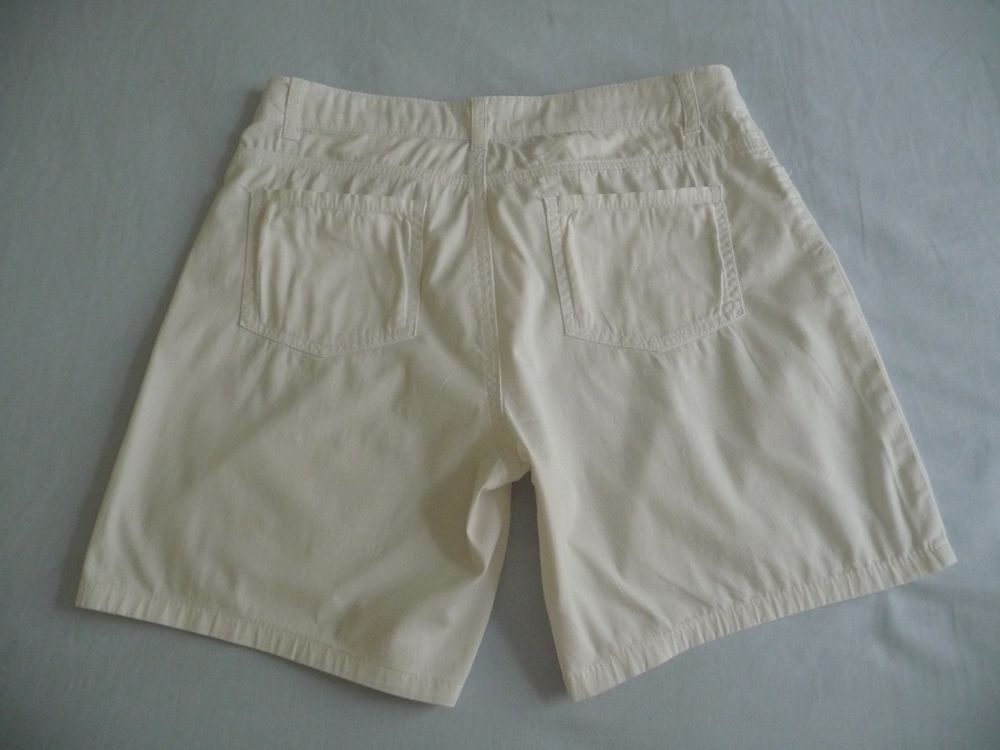 Short blanc 5 poches taille 36-38- Neuf Vêtements