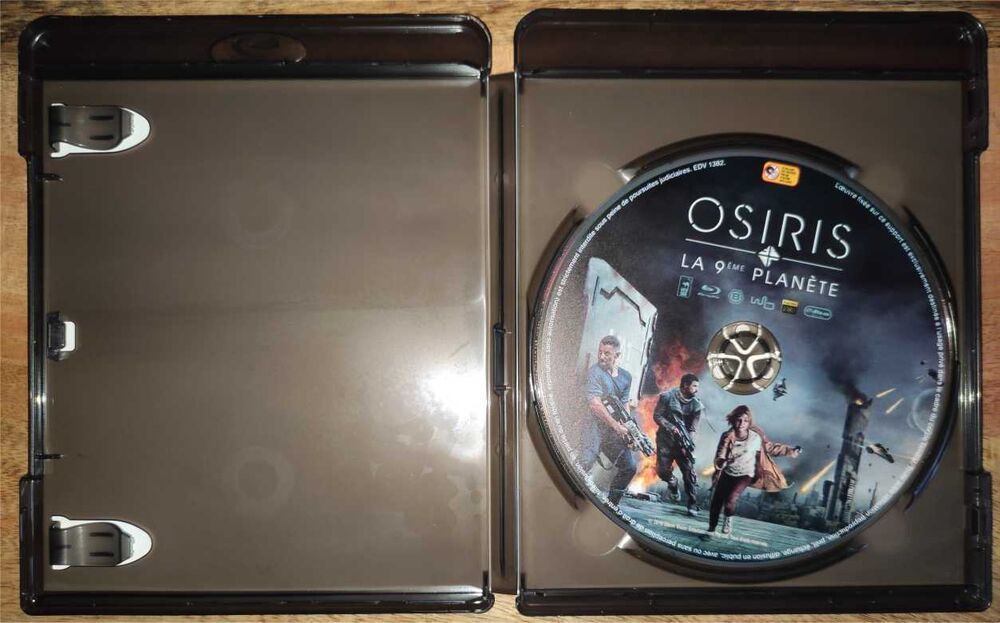 Osiris la 9&egrave;me plan&egrave;te Blu-Ray DVD et blu-ray