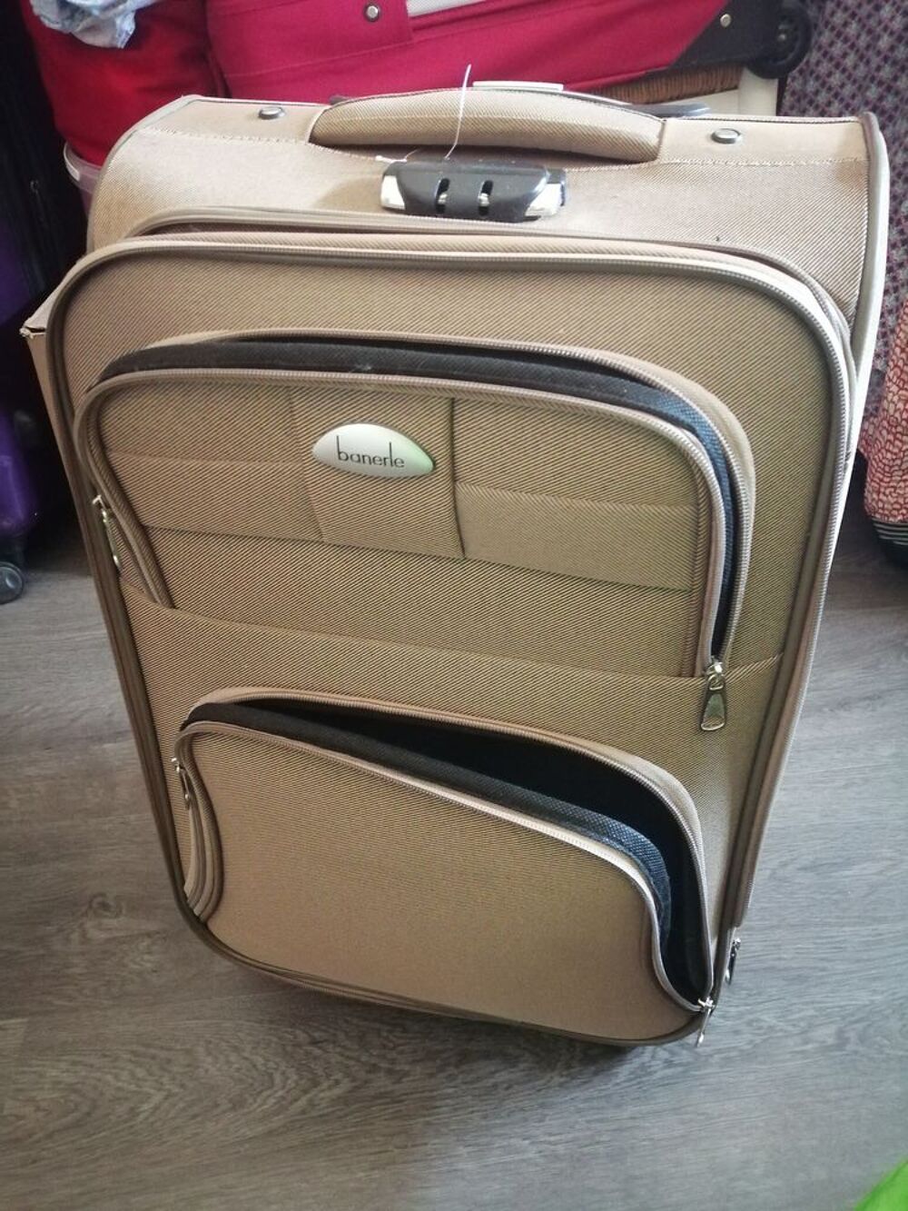 valise a roulettes neuve Maroquinerie