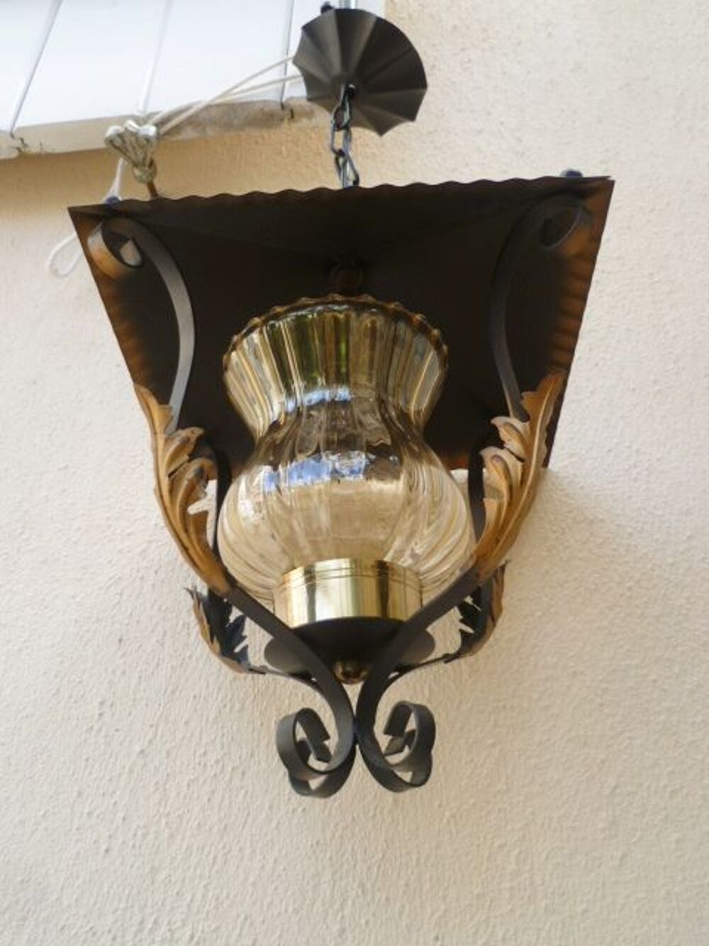 Suspension fer forg&eacute; Décoration