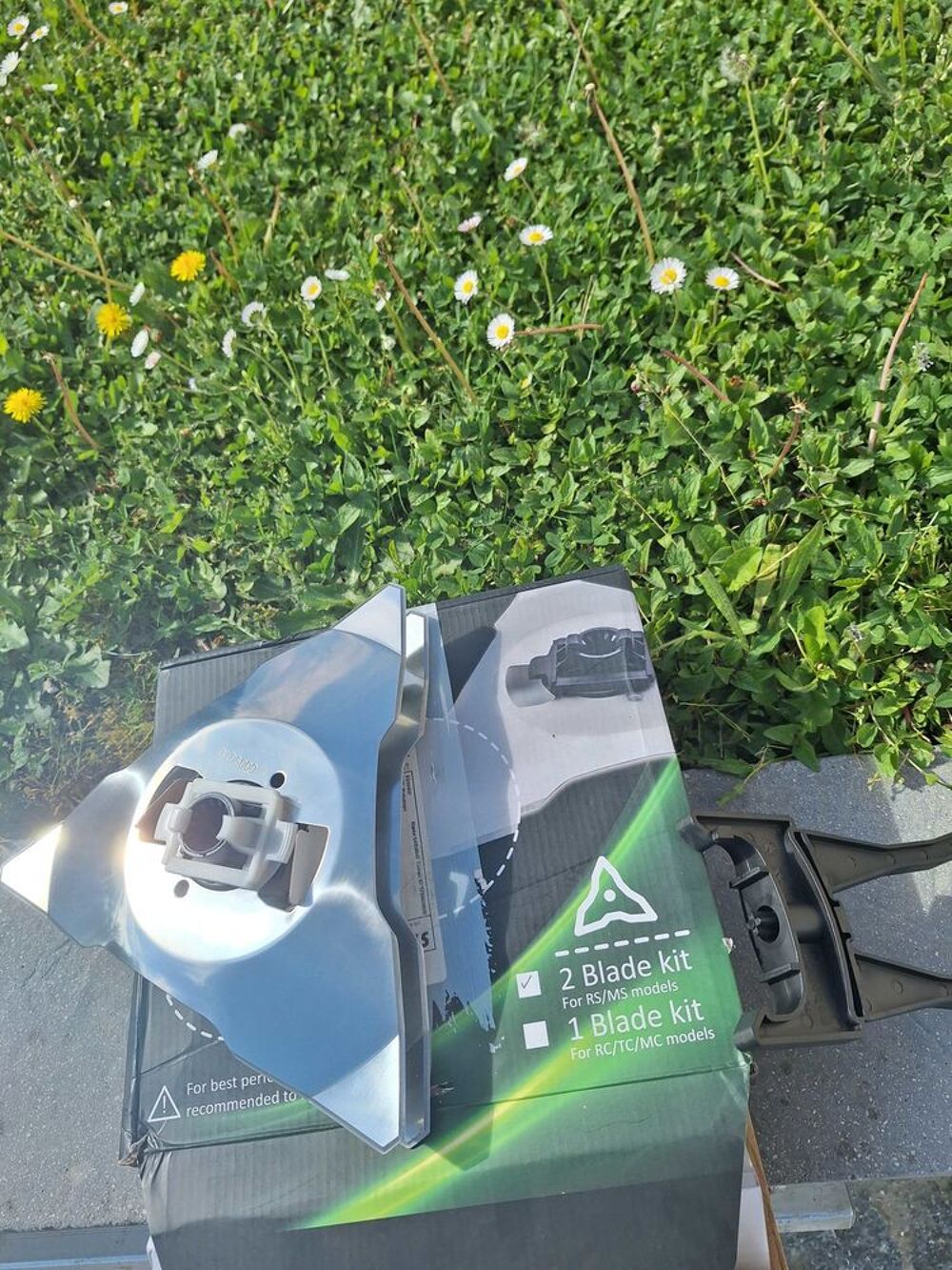 2 Lames de rechange pour robot tondeuse Robomow Jardin