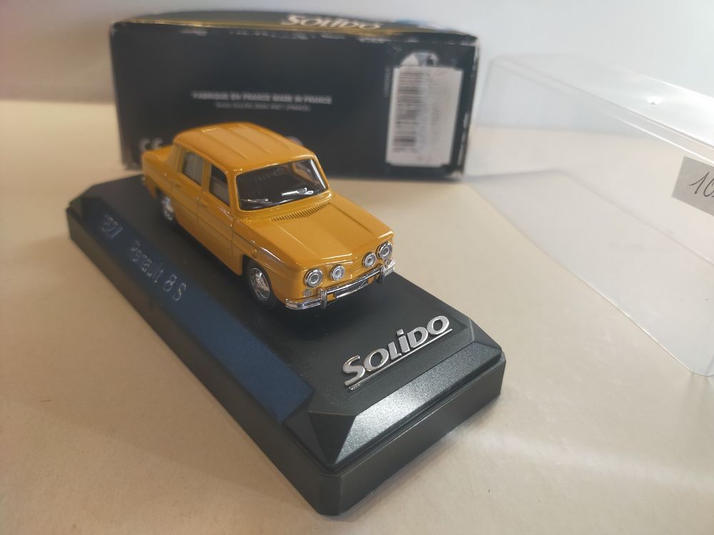 miniature Renault 8S SOLIDO au 1/43e
Jeux / jouets