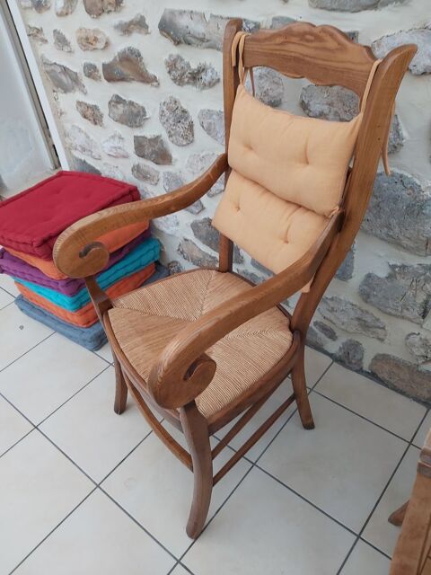 Beau fauteuil bois massif 80 Bry-sur-Marne (94)
