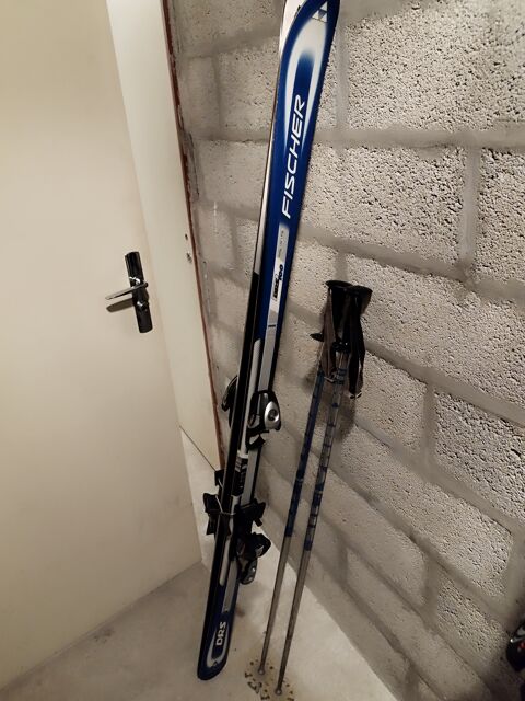 ski et batons 1m67 15 Aix-les-Bains (73)