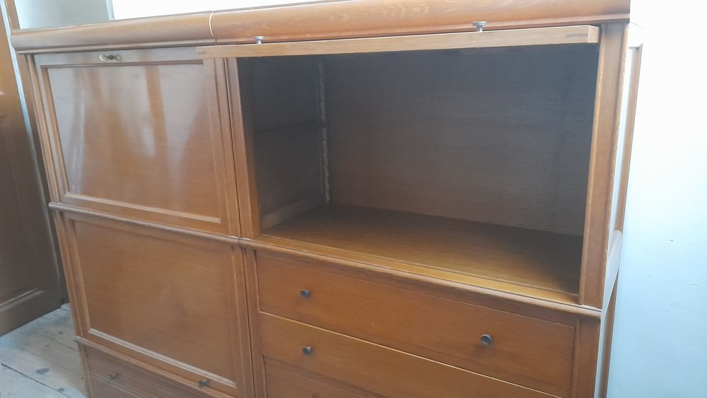 MEUBLE BOIS MASSIF VERNI L160 X H 124 X P 49 Meubles